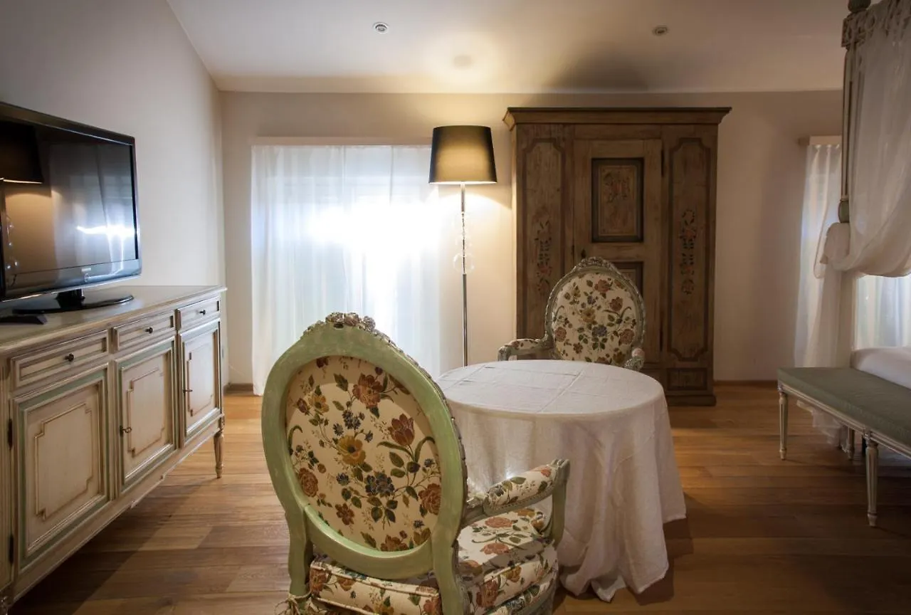Hotel Villa Nabila Reggiolo Italia